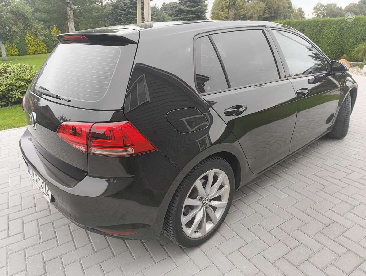 Volkswagen Golf - 4