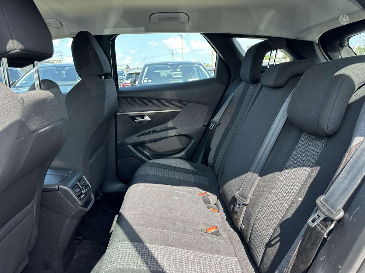 Peugeot 3008 - 11