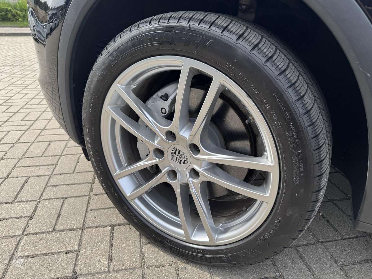 Porsche Cayenne - 9