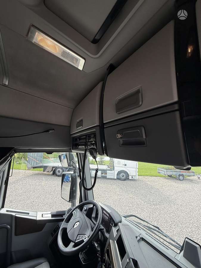 Renault T 460, автовозы