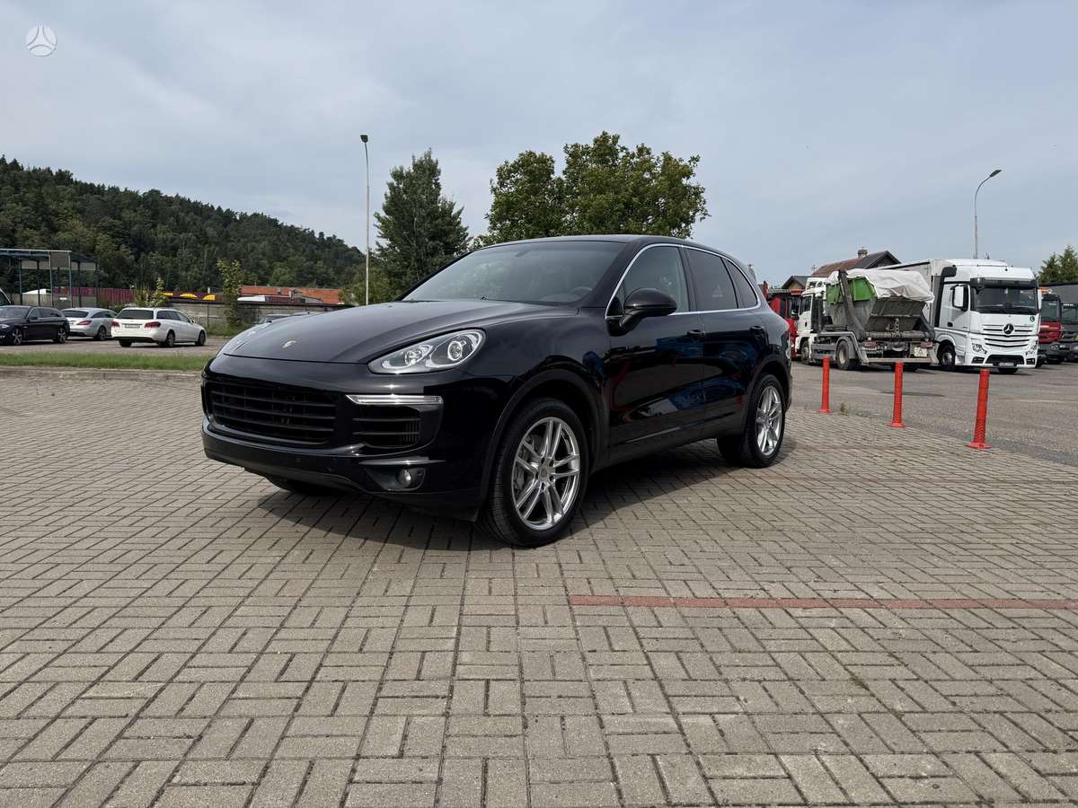 Porsche Cayenne - 2