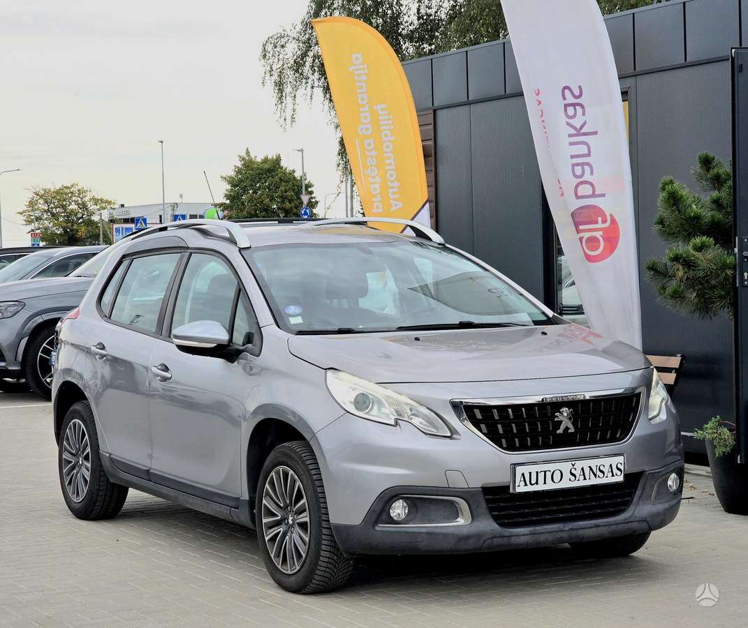 Peugeot 2008, 1.2 l., hatchback