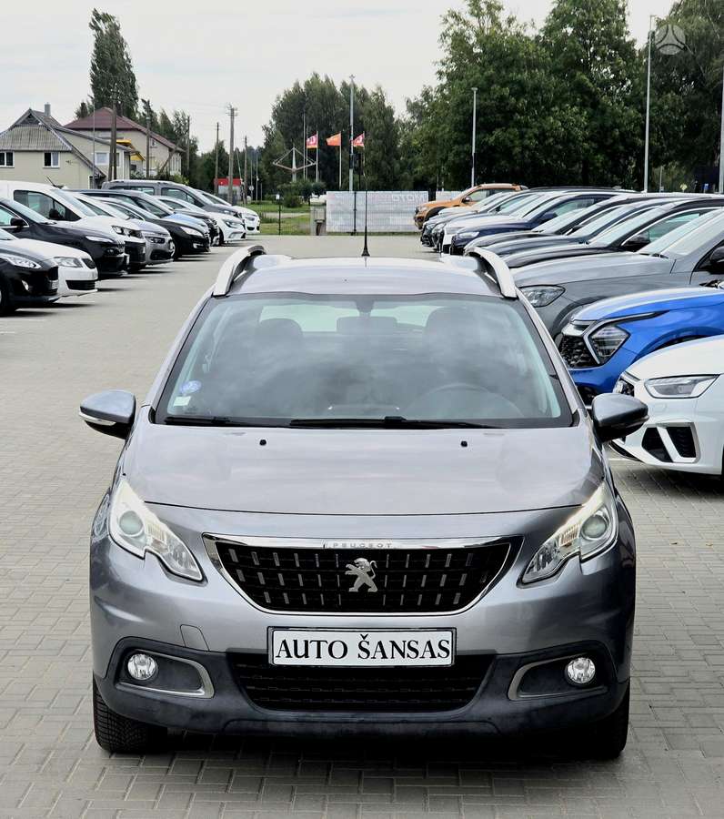 Peugeot 2008, 1.2 l., hatchback