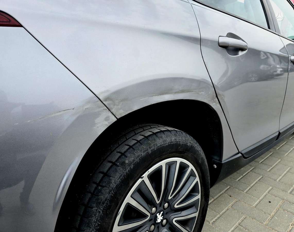Peugeot 2008, 1.2 l., hatchback