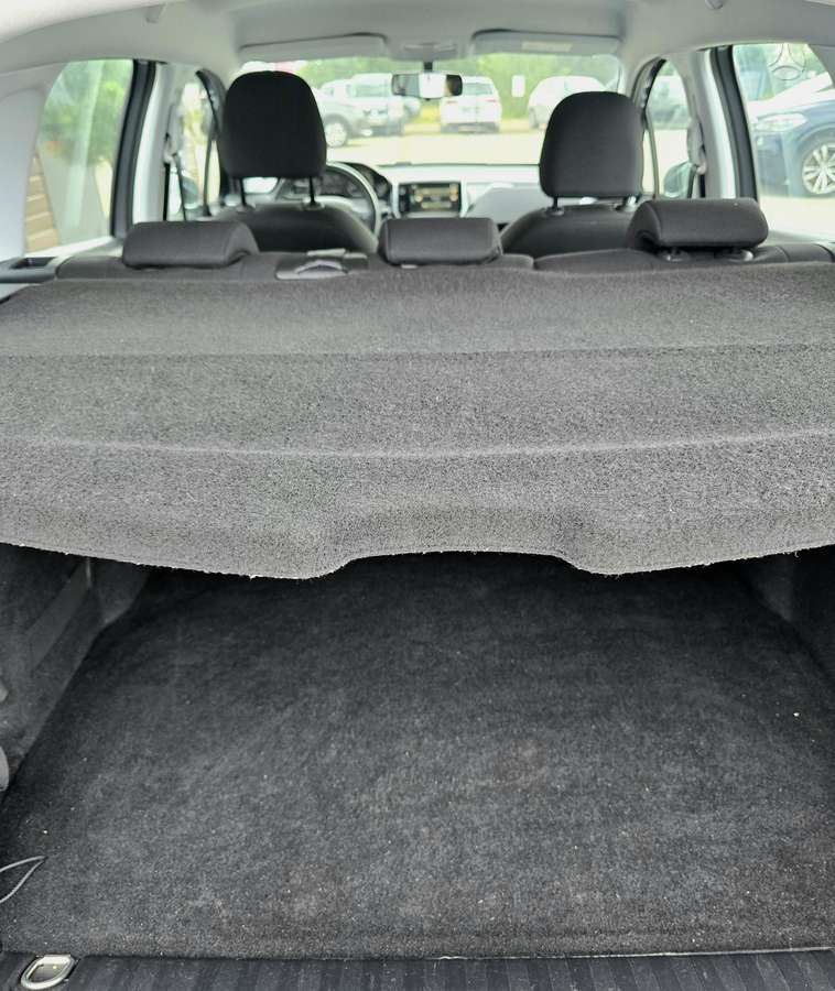 Peugeot 2008, 1.2 l., hatchback