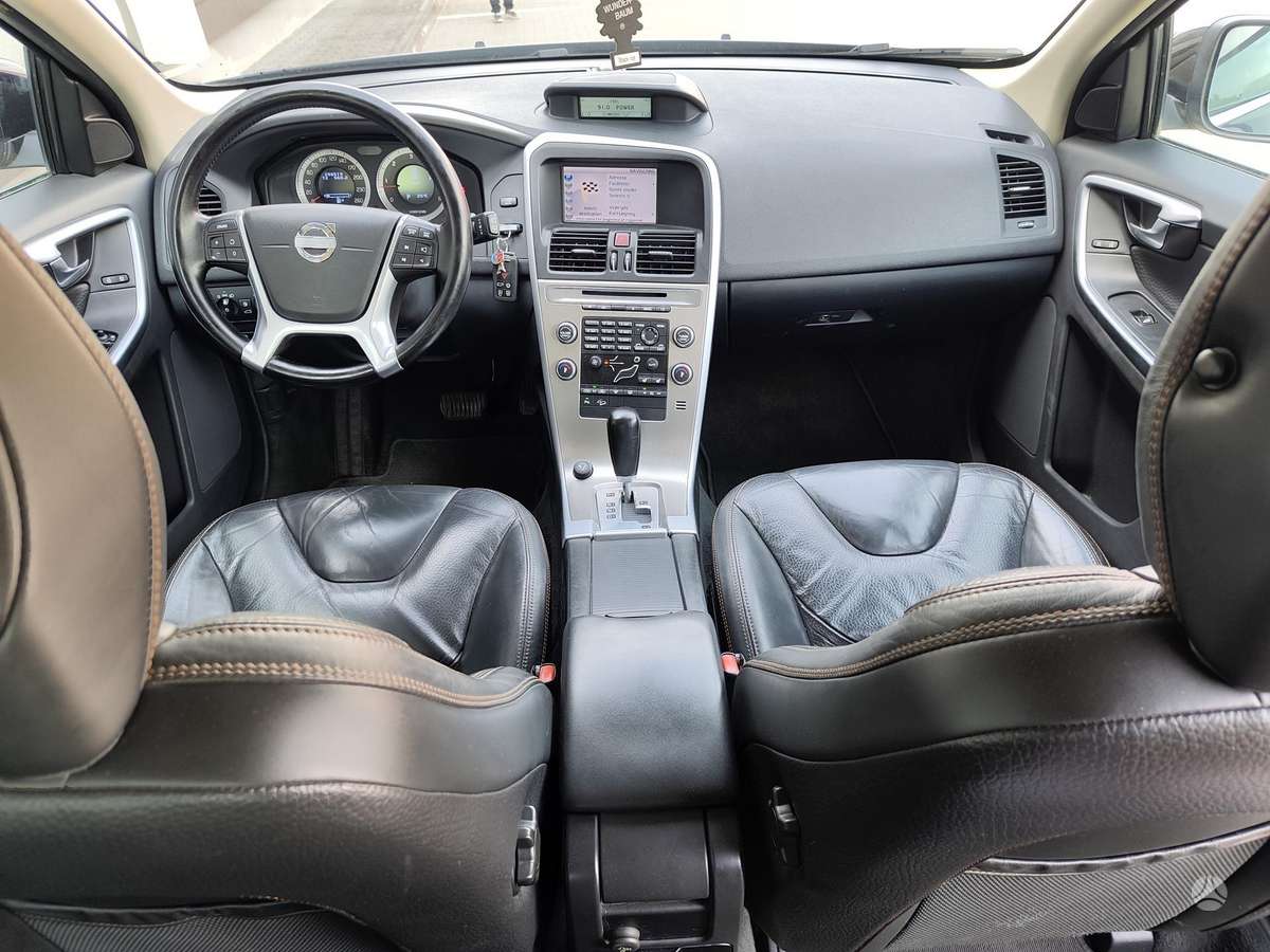 Volvo XC60 - 8