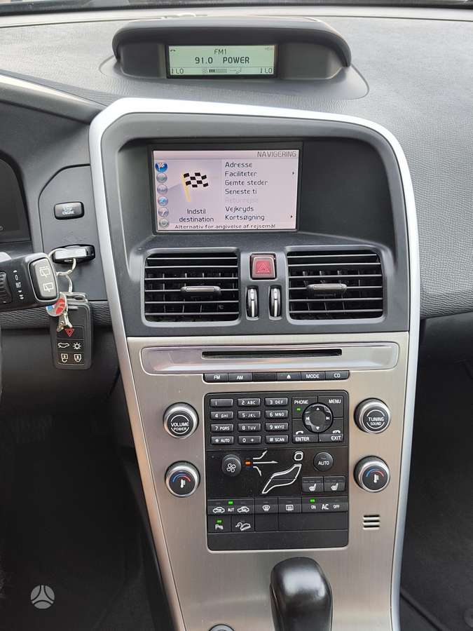 Volvo XC60 - 11
