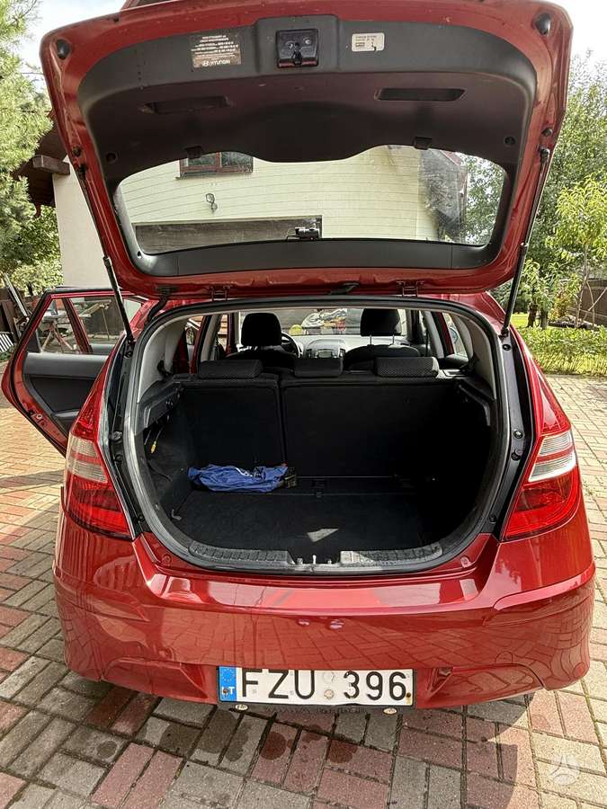 Hyundai i30, 1.6 l., hatchback