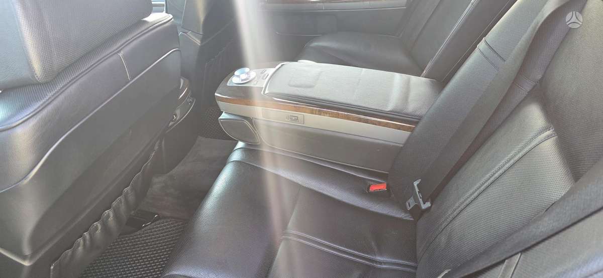 BMW 730, 3.0 l., Седан
