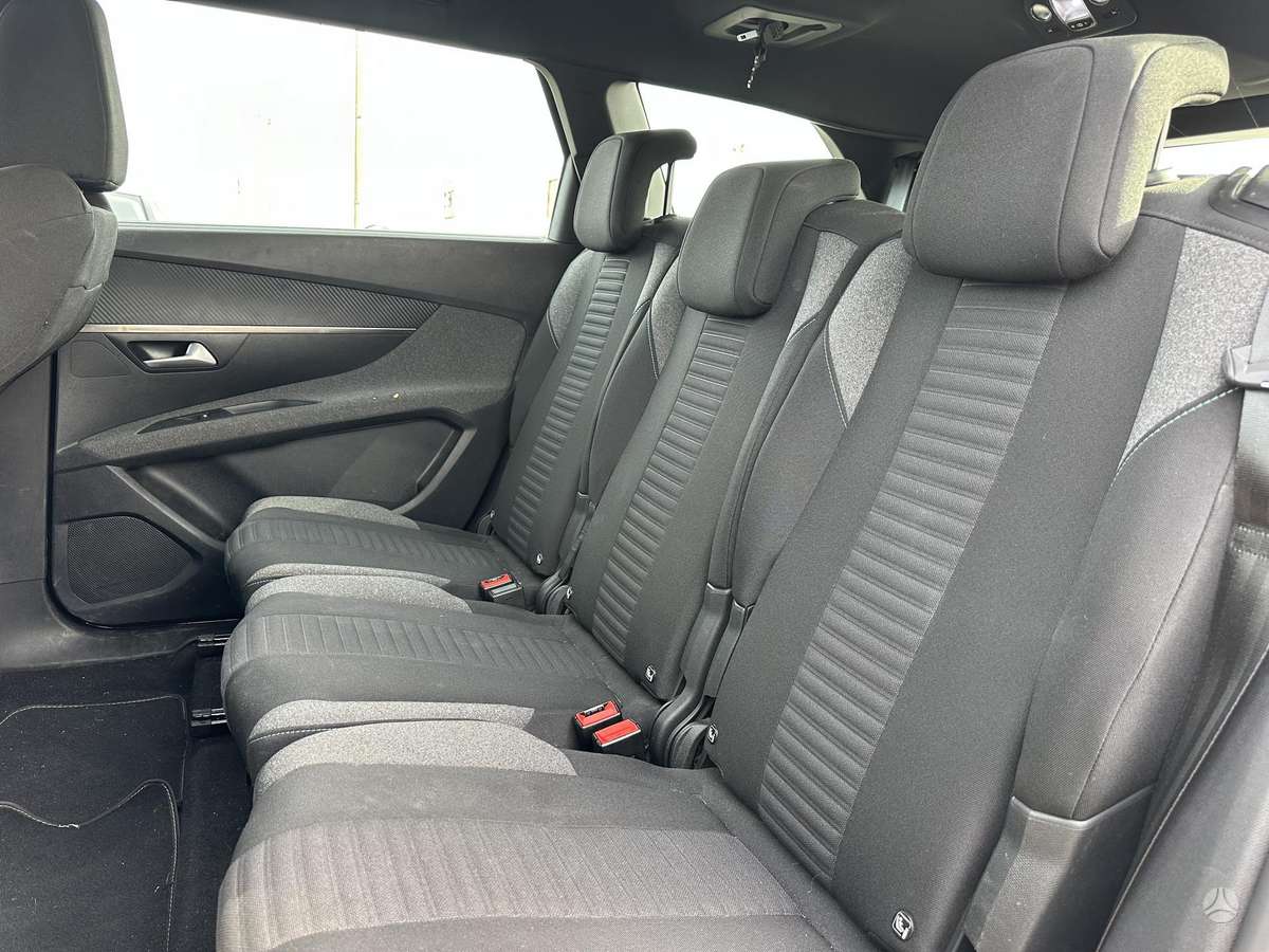Peugeot 5008 - 11