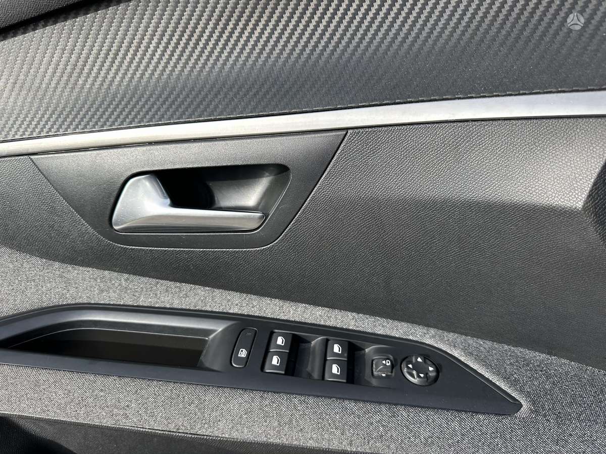Peugeot 5008 - 12