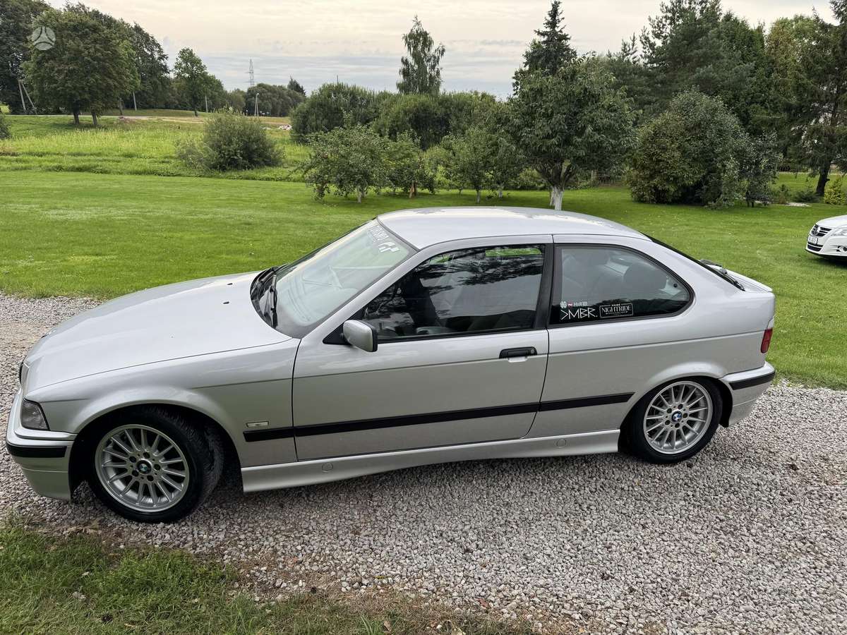 BMW 316, 1.9 l., Хэтчбек
