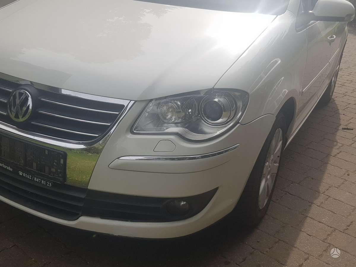 Volkswagen Touran - 3