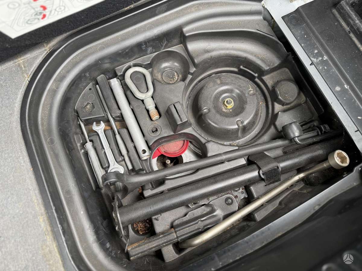 BMW 316, 1.9 l., Хэтчбек