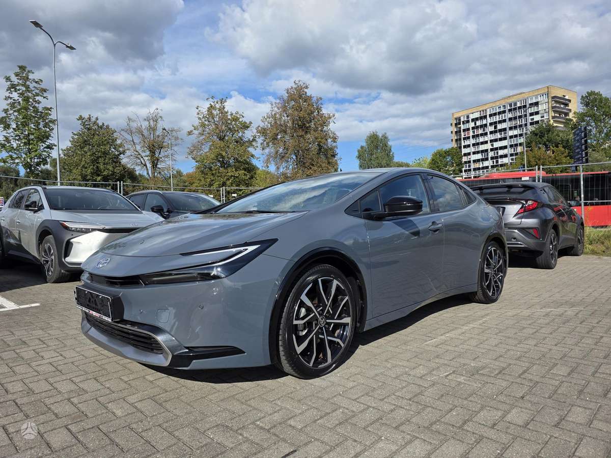 Toyota Prius - 3