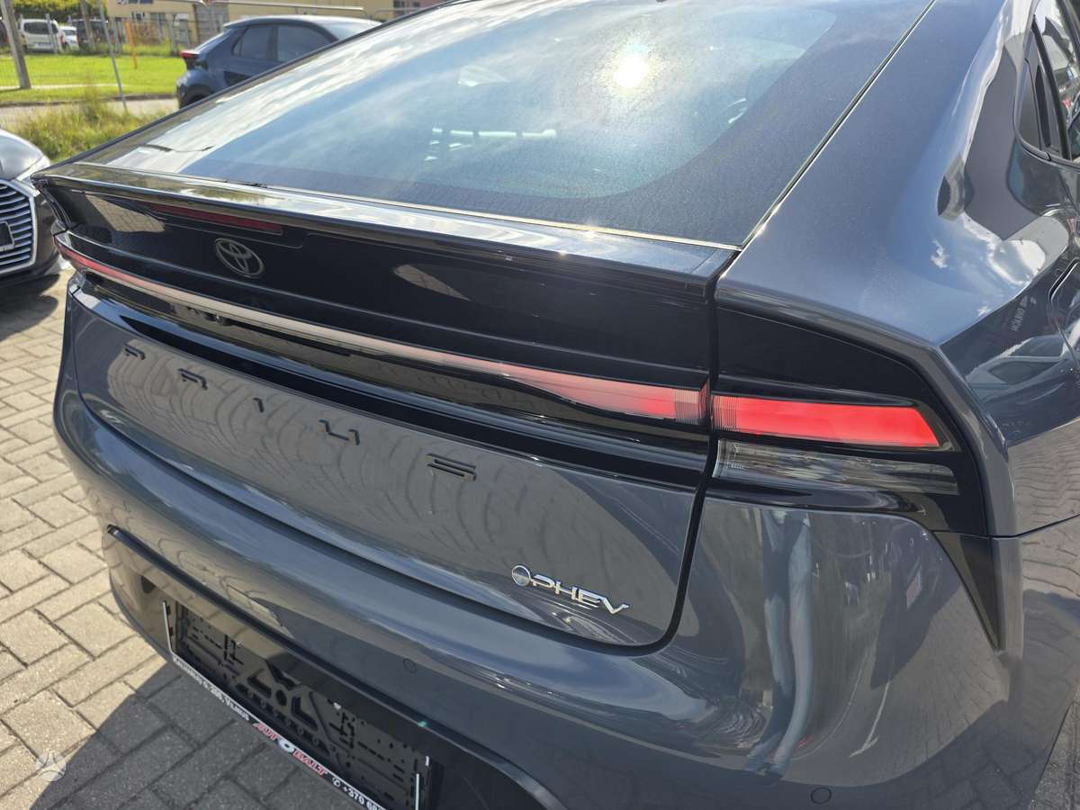 Toyota Prius - 7