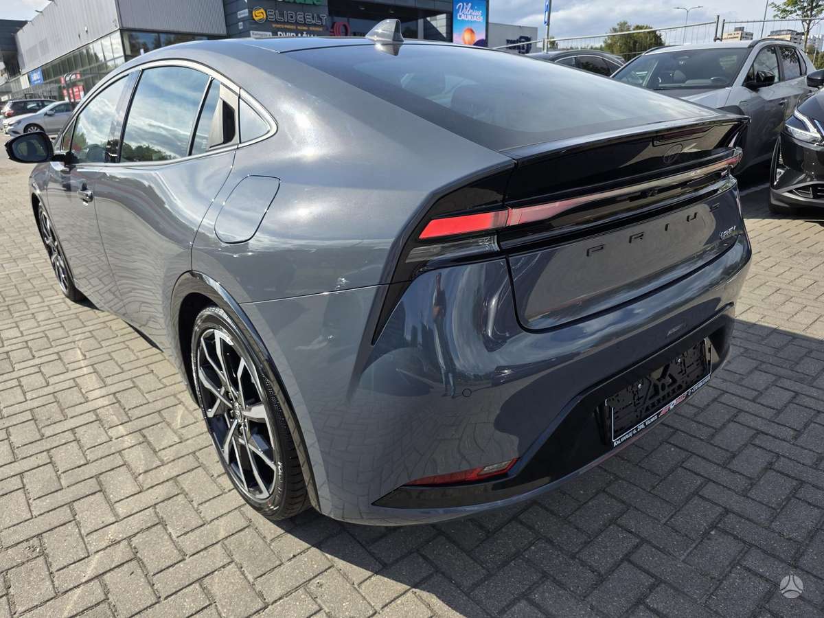 Toyota Prius - 8
