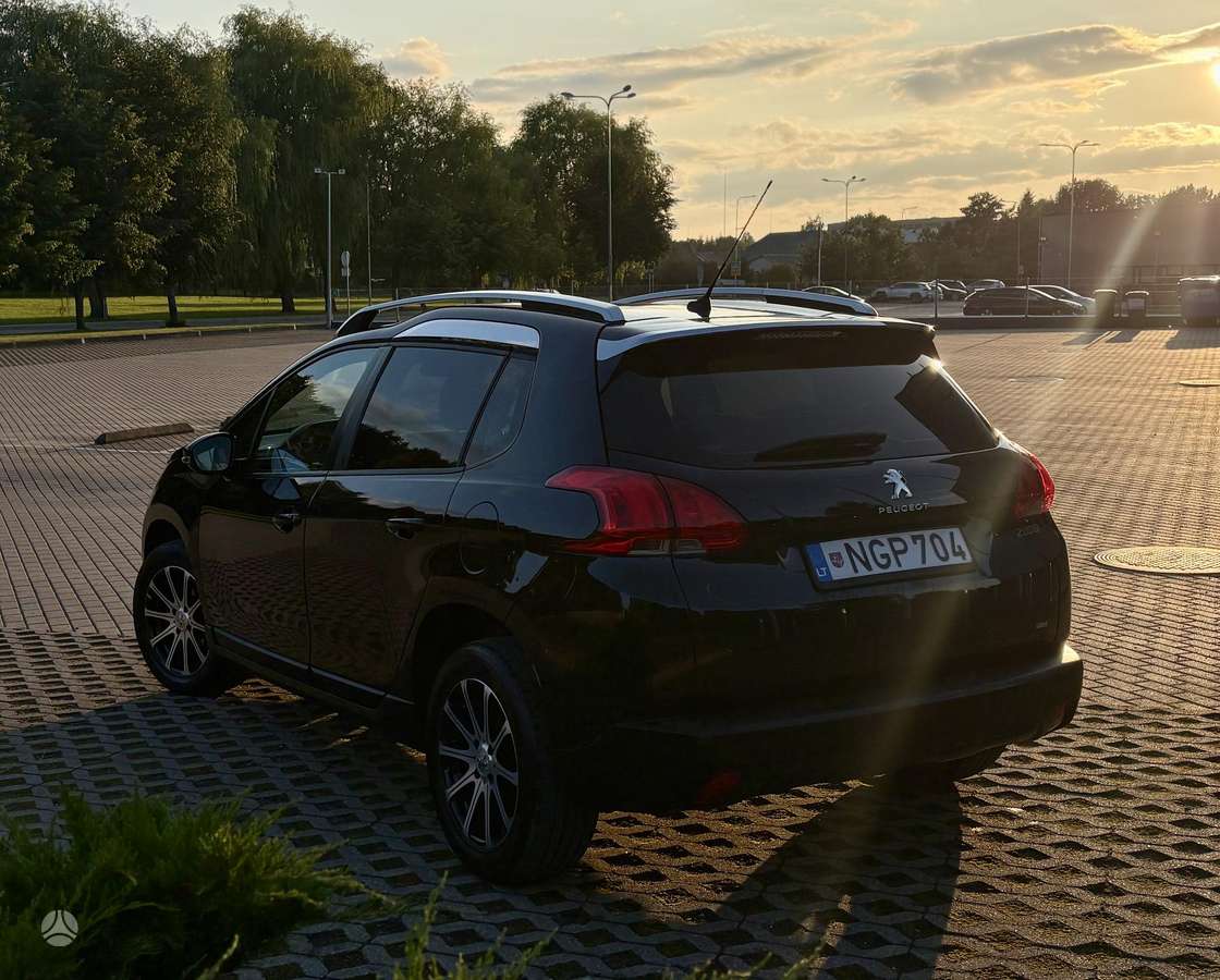 Peugeot 2008 - 4