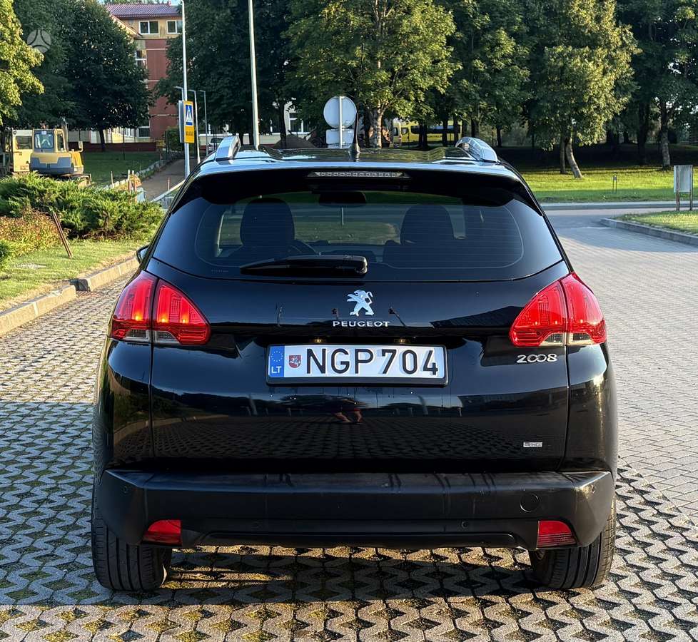 Peugeot 2008 - 7