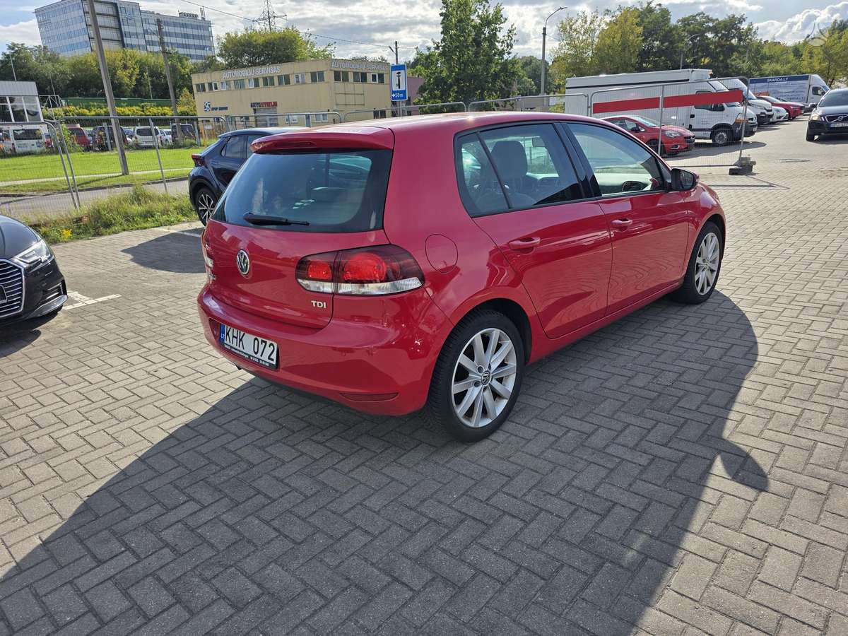 Volkswagen Golf - 4
