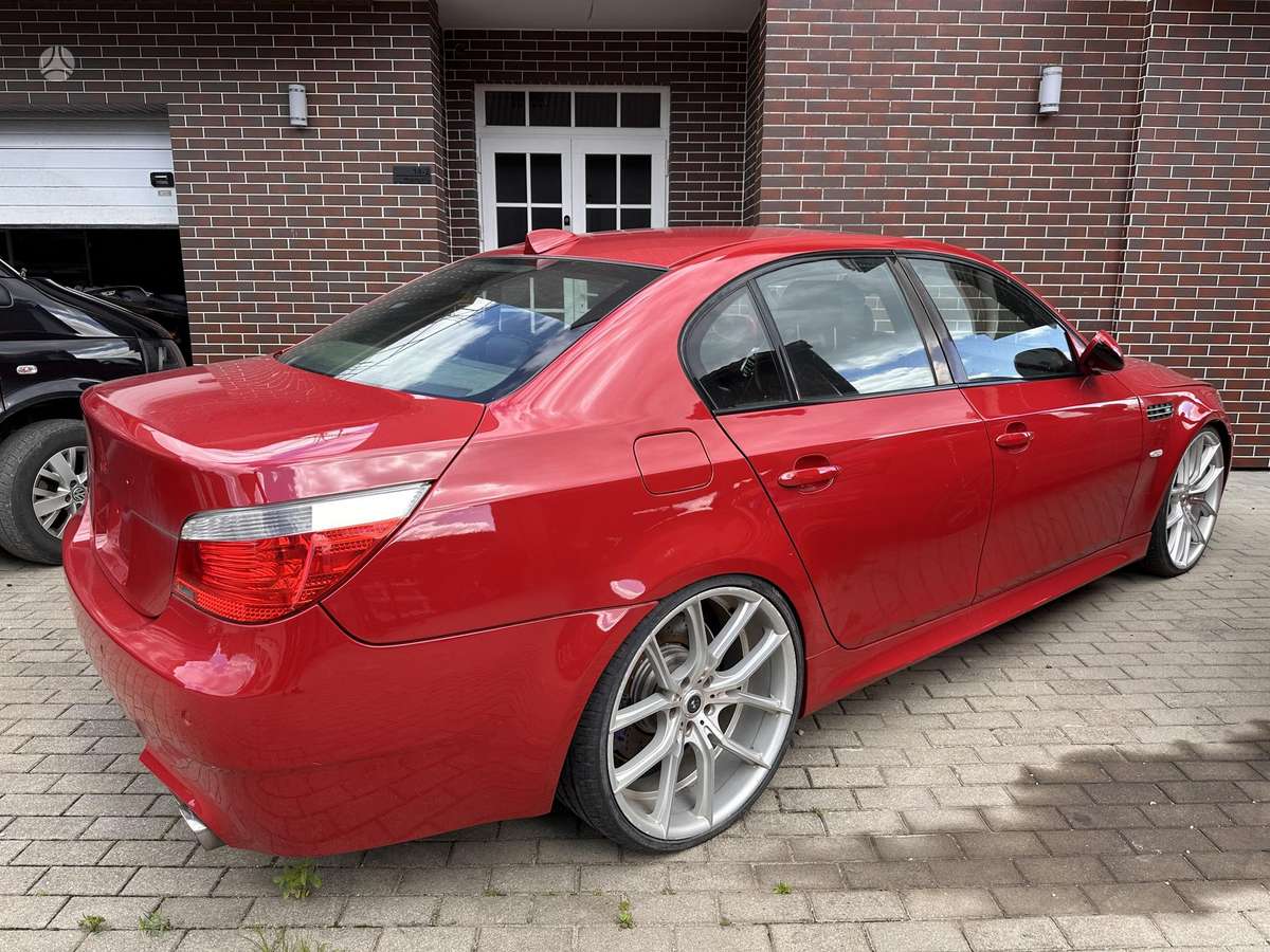 BMW M5, 5.0 l., Седан
