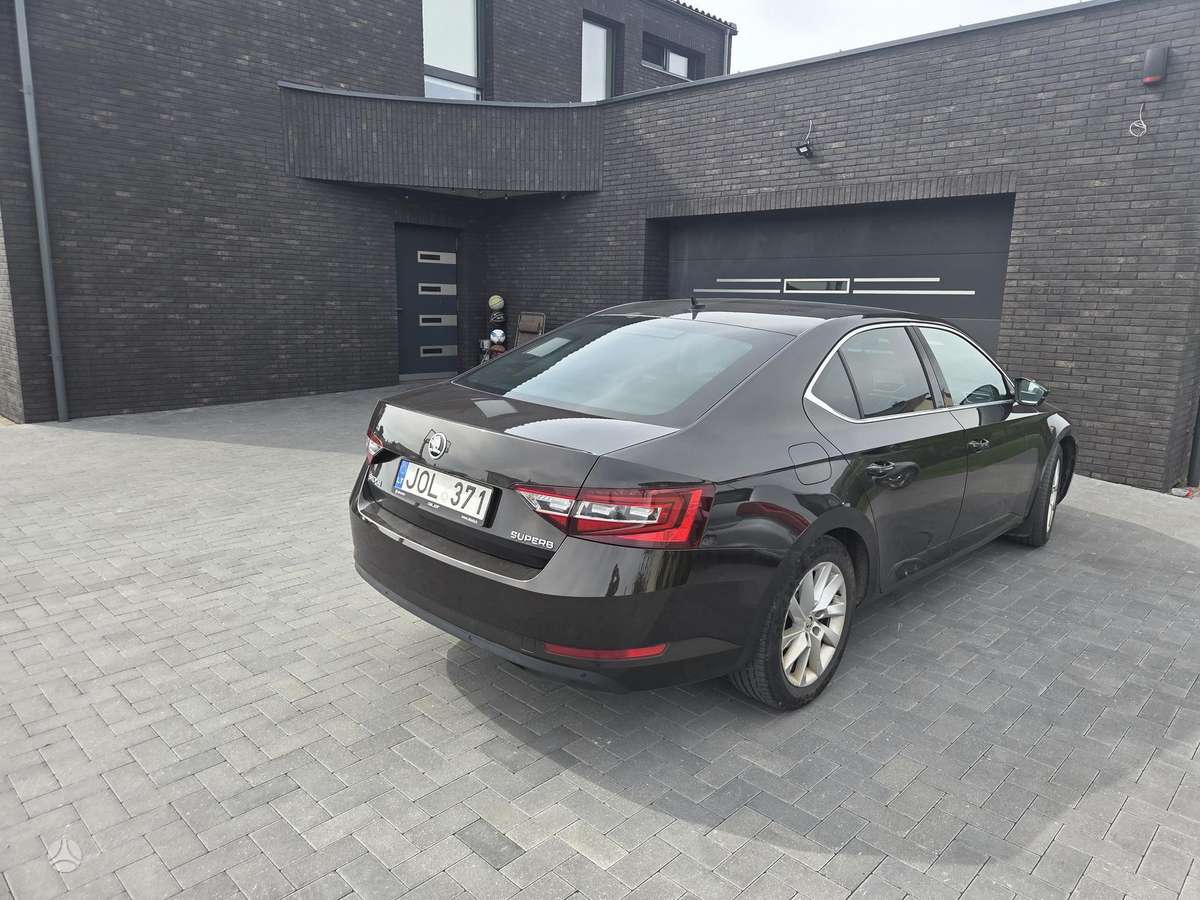 Skoda Superb, 1.8 l., Хэтчбек