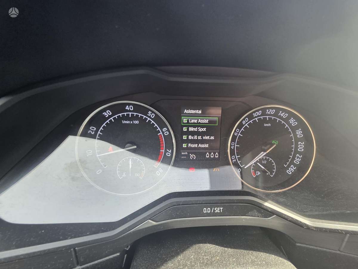 Skoda Superb, 1.8 l., Хэтчбек