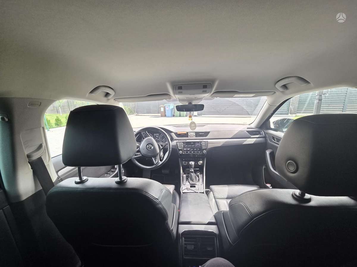 Skoda Superb, 1.8 l., hatchback