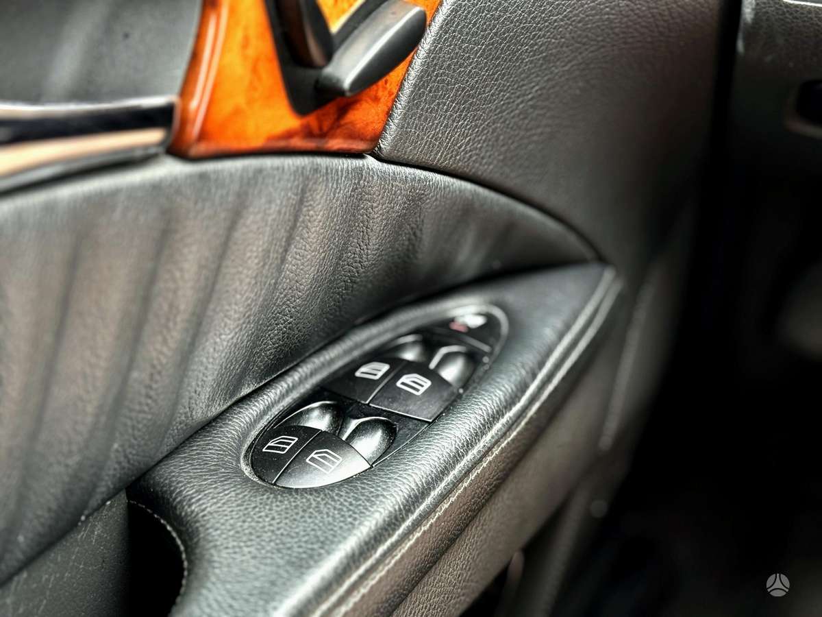 Mercedes-Benz E320, 3.2 l., Универсал