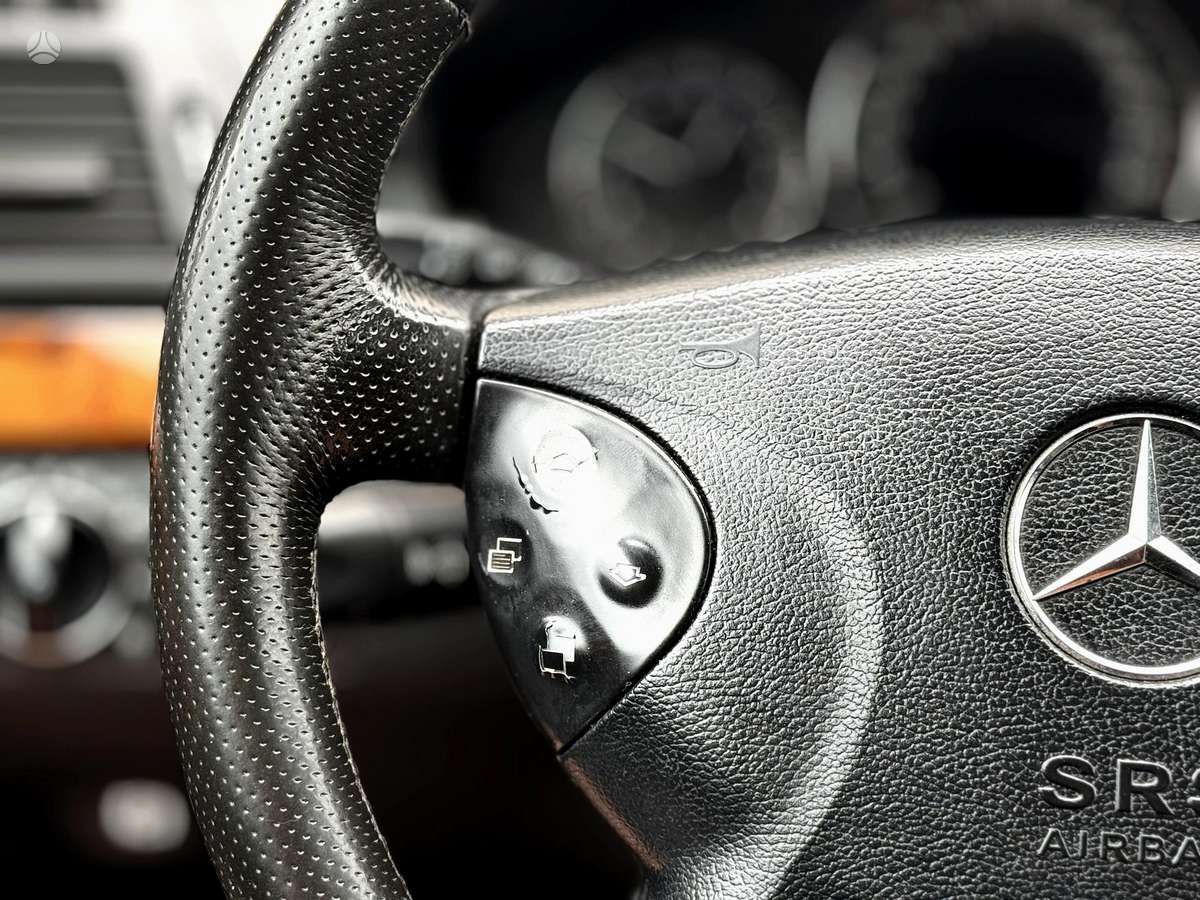 Mercedes-Benz E320, 3.2 l., Универсал