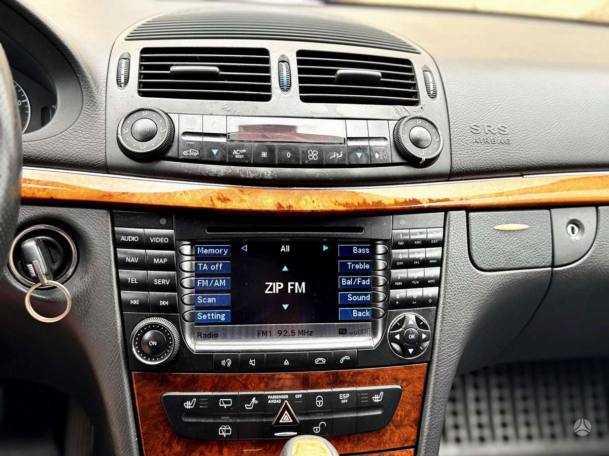 Mercedes-Benz E320, 3.2 l., Универсал