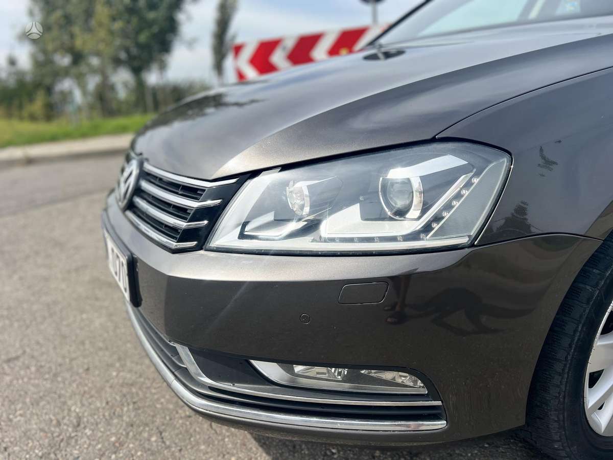 Volkswagen Passat - 7