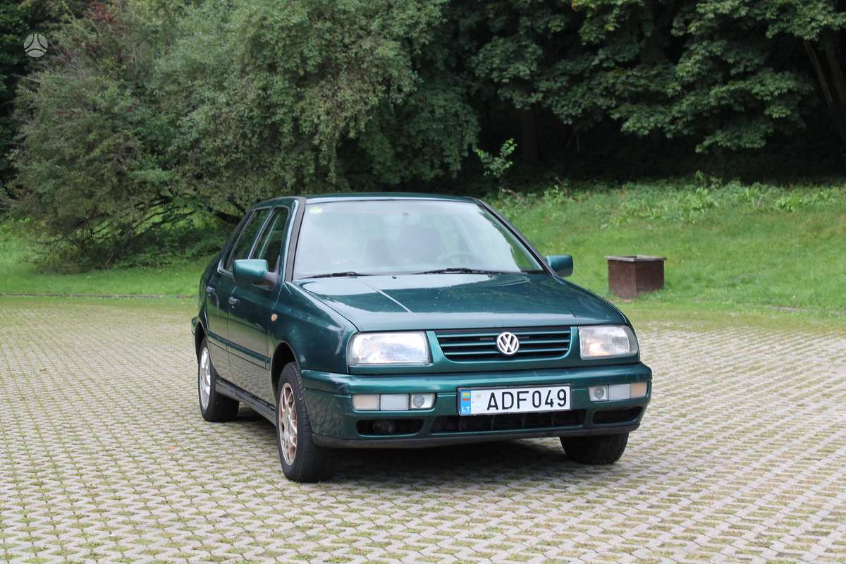 Volkswagen Vento - 9