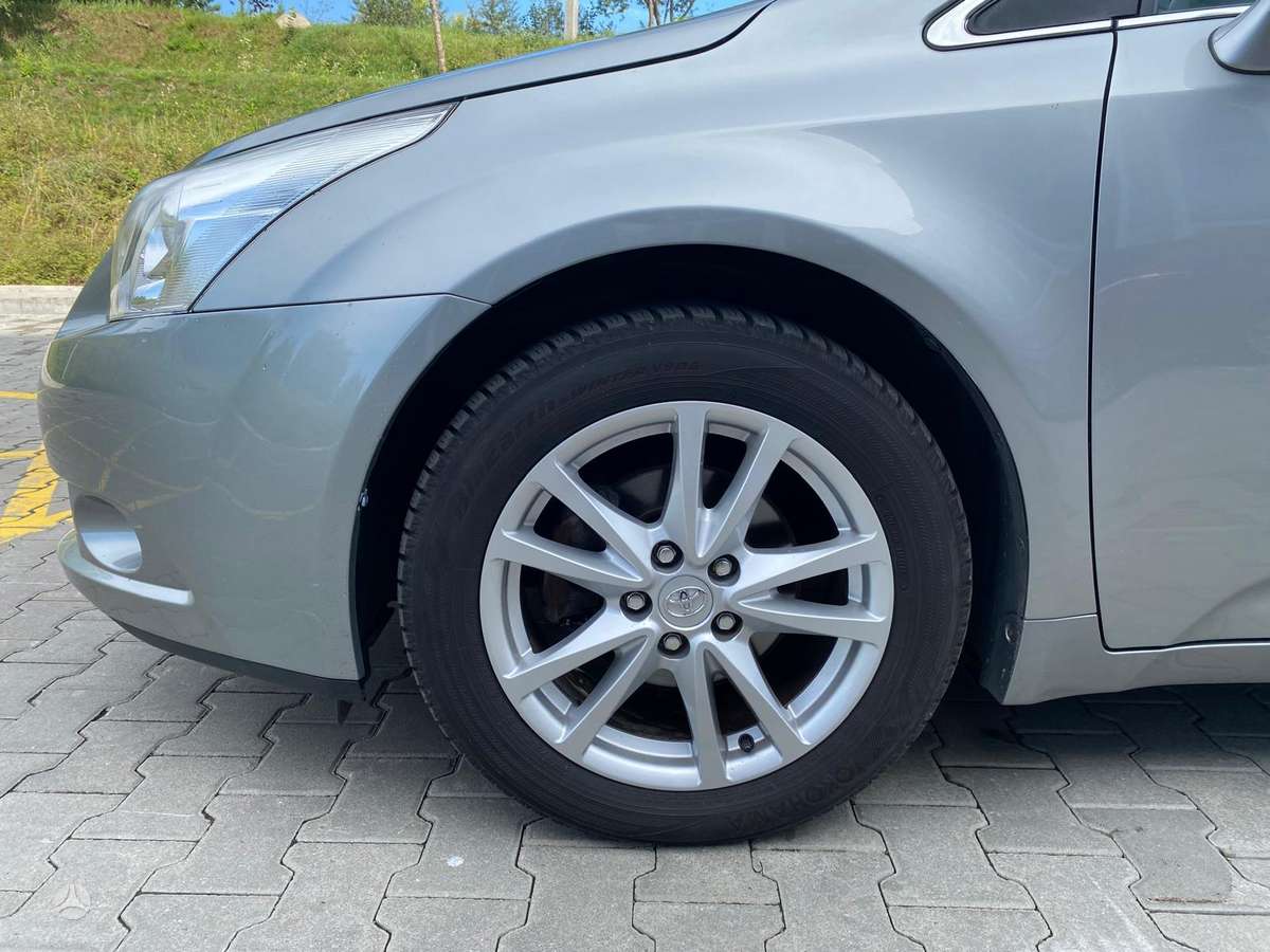 Toyota Avensis, 1.8 l., Универсал