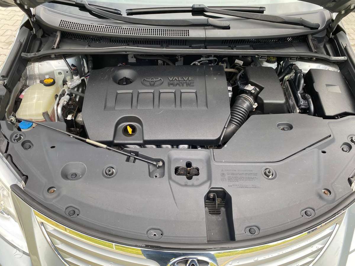 Toyota Avensis, 1.8 l., Универсал
