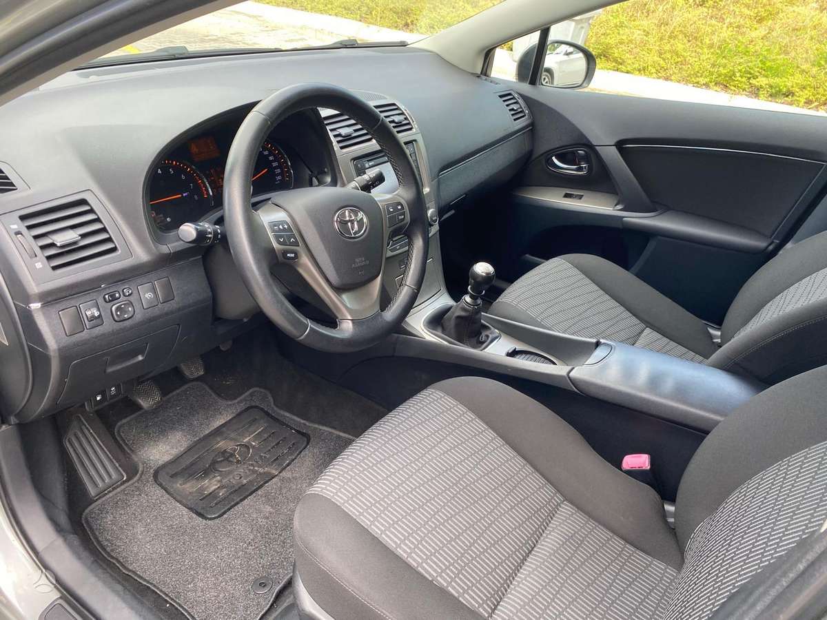 Toyota Avensis, 1.8 l., Универсал