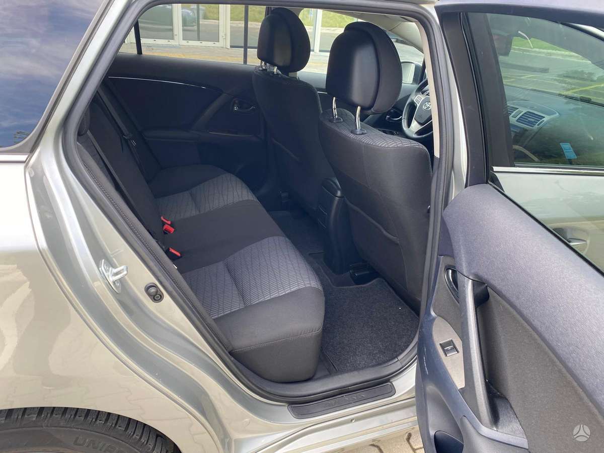 Toyota Avensis, 1.8 l., Универсал