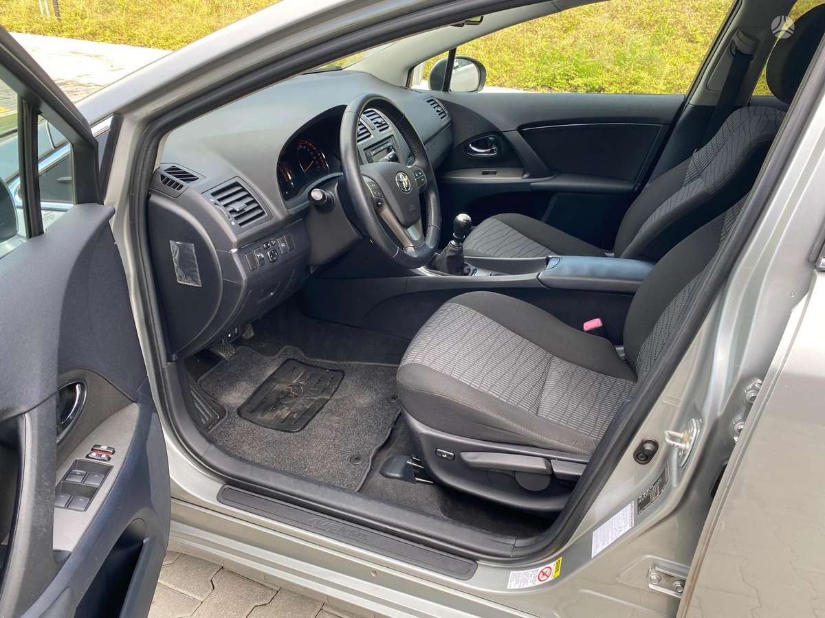 Toyota Avensis, 1.8 l., Универсал