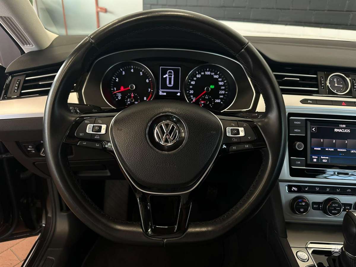 Volkswagen Passat, 1.4 l., Универсал