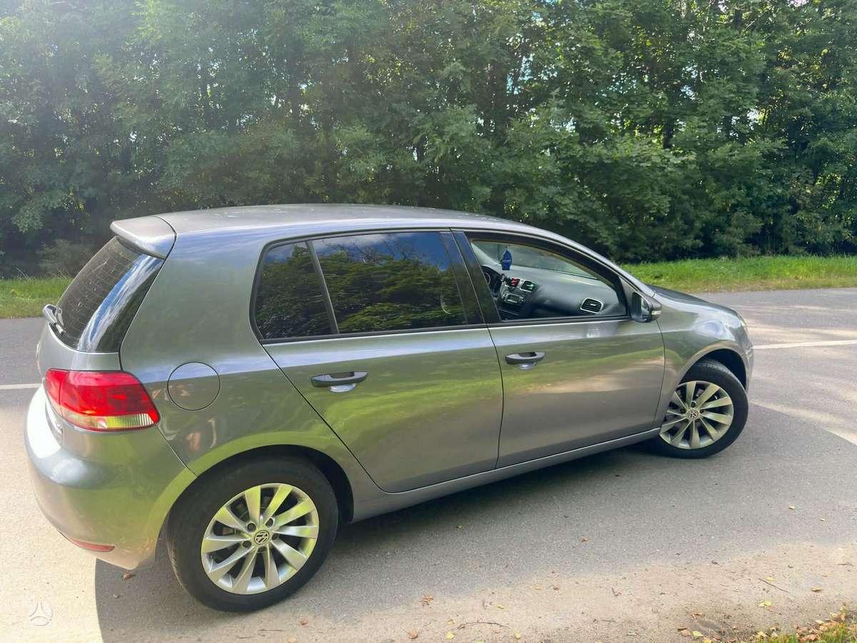 Volkswagen Golf - 3