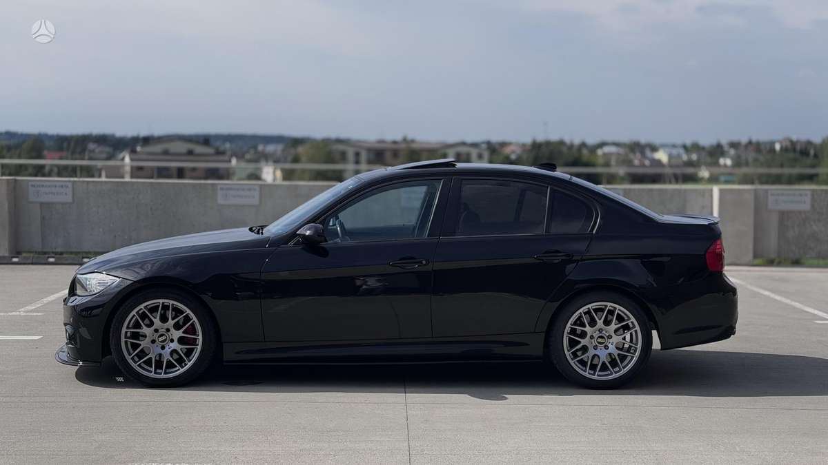 BMW 325, 3.0 l., sedanas