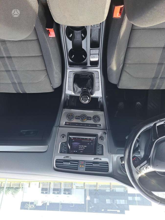 Volkswagen Golf - 3