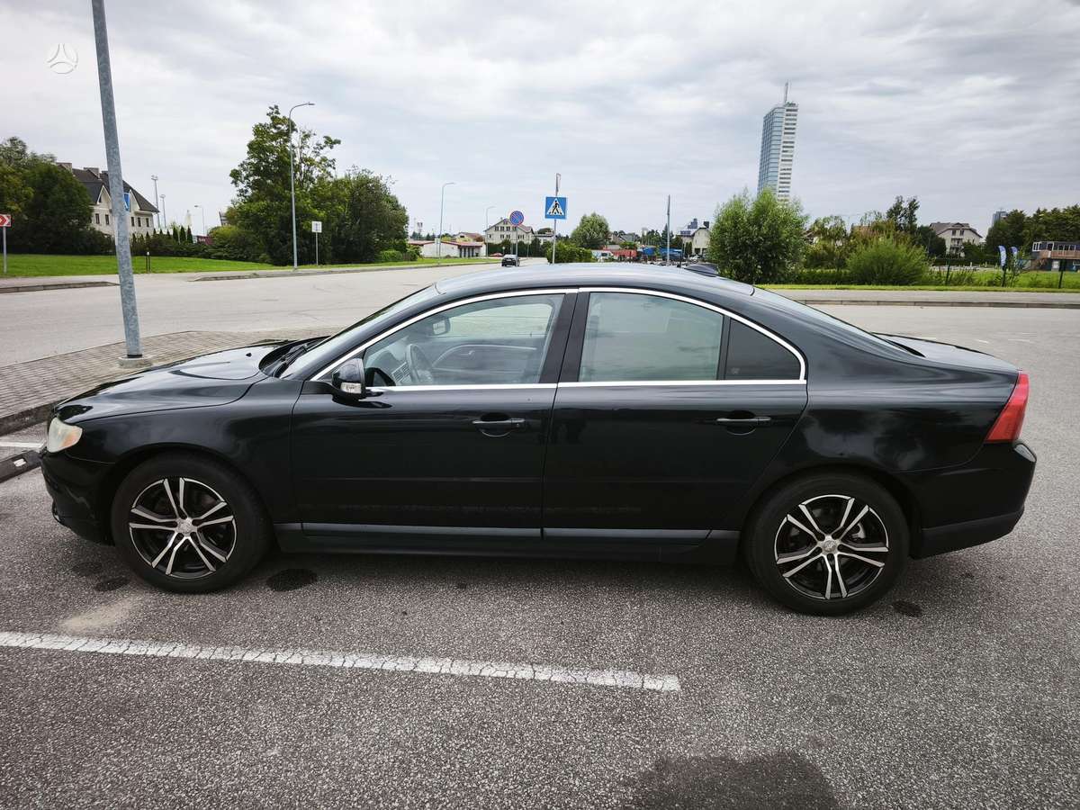 Volvo S80, 2.5 l., Седан