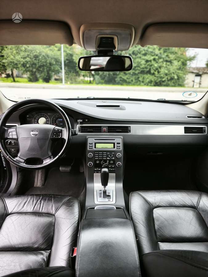 Volvo S80, 2.5 l., Седан