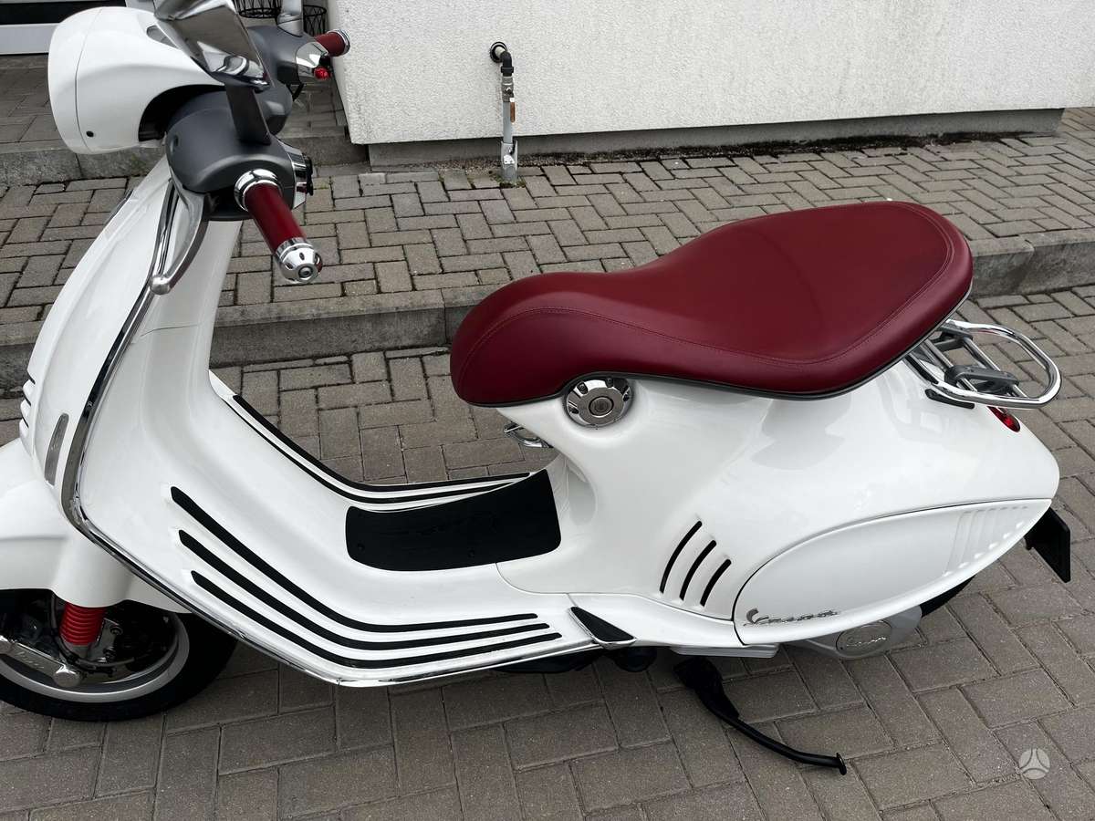 Piaggio Vespa 125cc, мотороллеры / мопеды