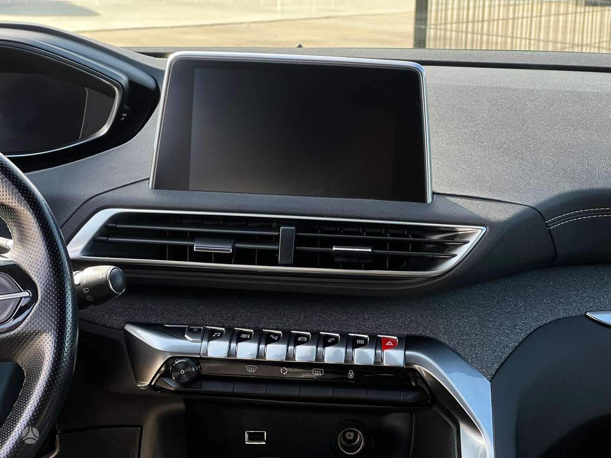Peugeot 3008 - 11