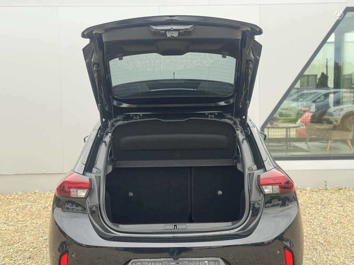 Opel Corsa, 1.2 l., hatchback