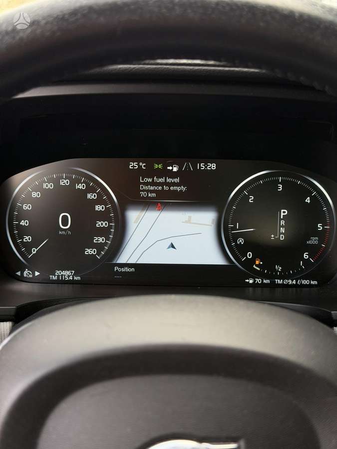 Volvo V90 Cross Country - 8
