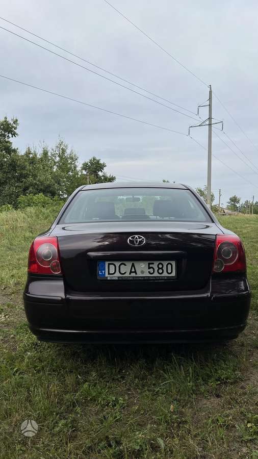 Toyota Avensis - 6