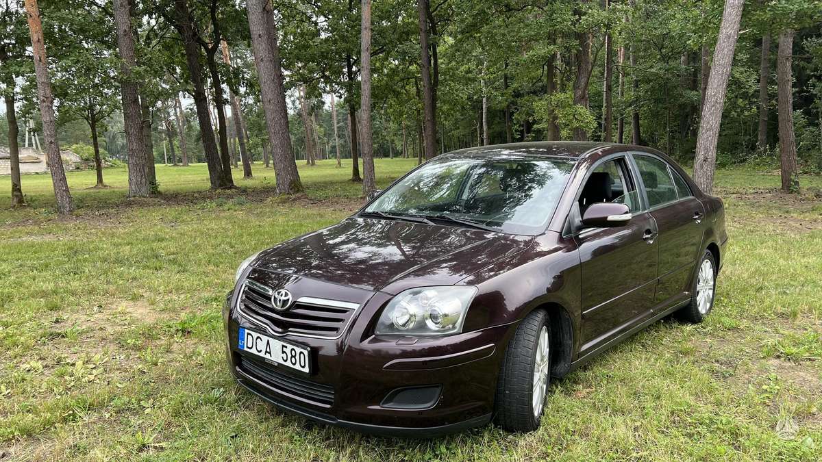 Toyota Avensis - 9